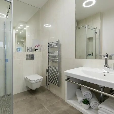 Luxury Olea With Jacuzzi & Pool زادار
