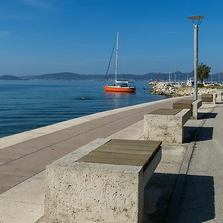 Luxury Olea With Jacuzzi & Pool Appartement Zadar