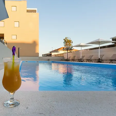Luxury Olea With Jacuzzi & Pool 아파트 자다르