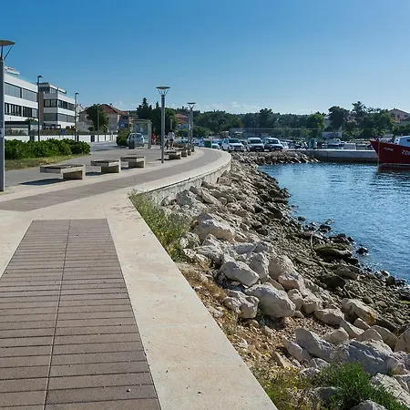 Luxury Olea With Jacuzzi & Pool Appartement Zadar