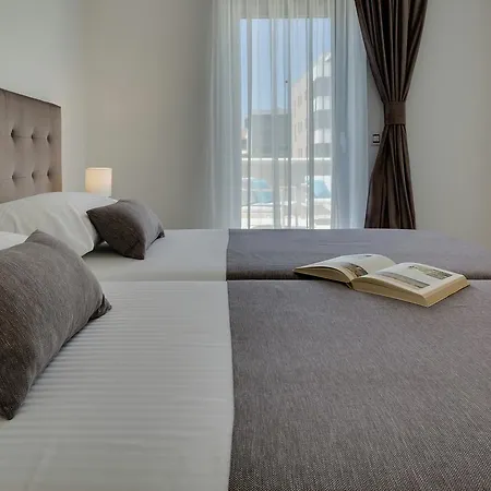 아파트 Luxury Olea With Jacuzzi & Pool