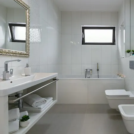 Luxury Olea With Jacuzzi & Pool Appartement *